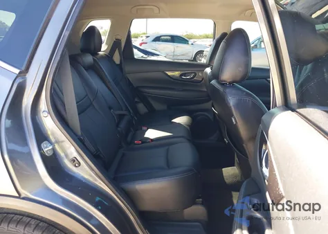 2018 Nissan Rogue Sv z USA, uszkodzony, nr VIN 5N1AT2MT6JC852165